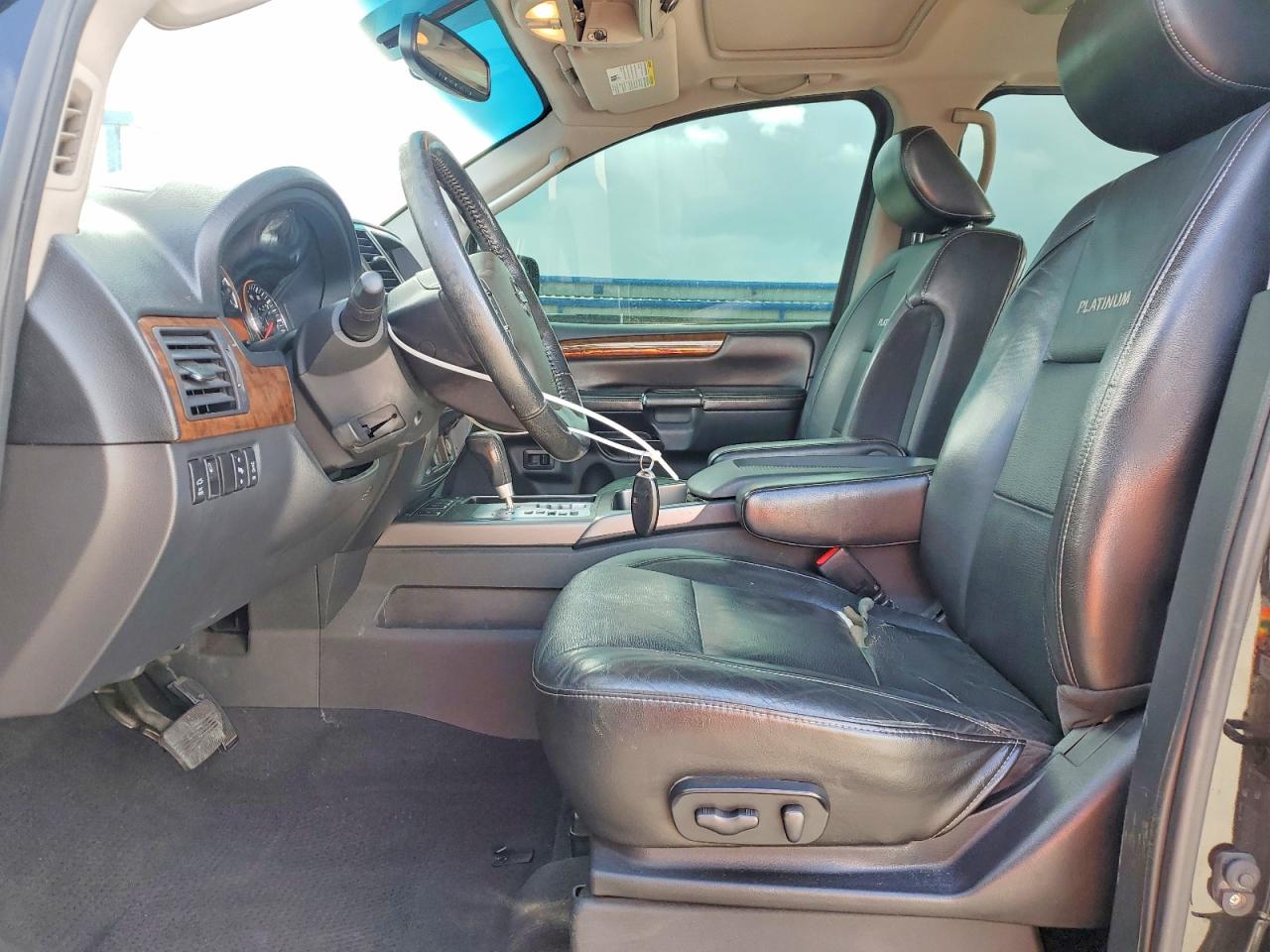 NISSAN ARMADA 2011 — 8