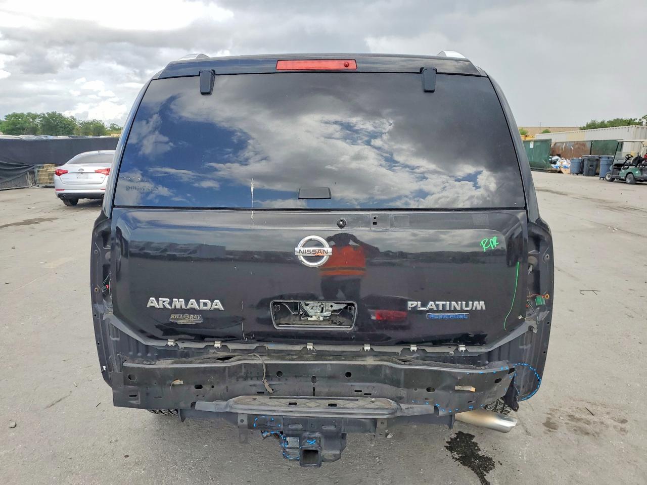NISSAN ARMADA 2011 — 7