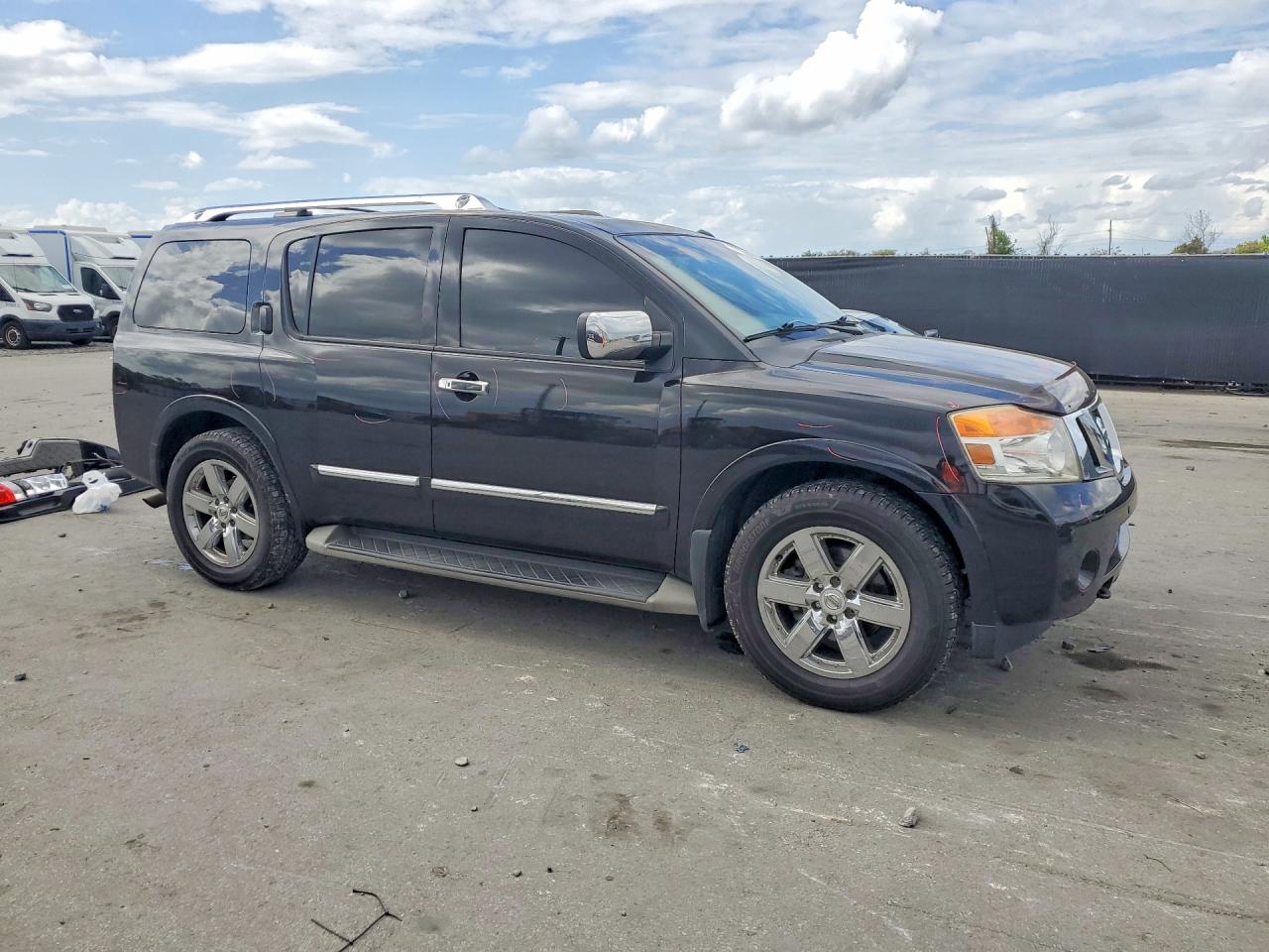 NISSAN ARMADA 2011 — 5