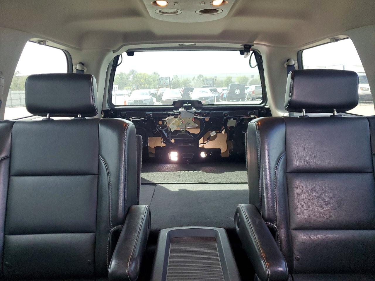 NISSAN ARMADA 2011 — 11