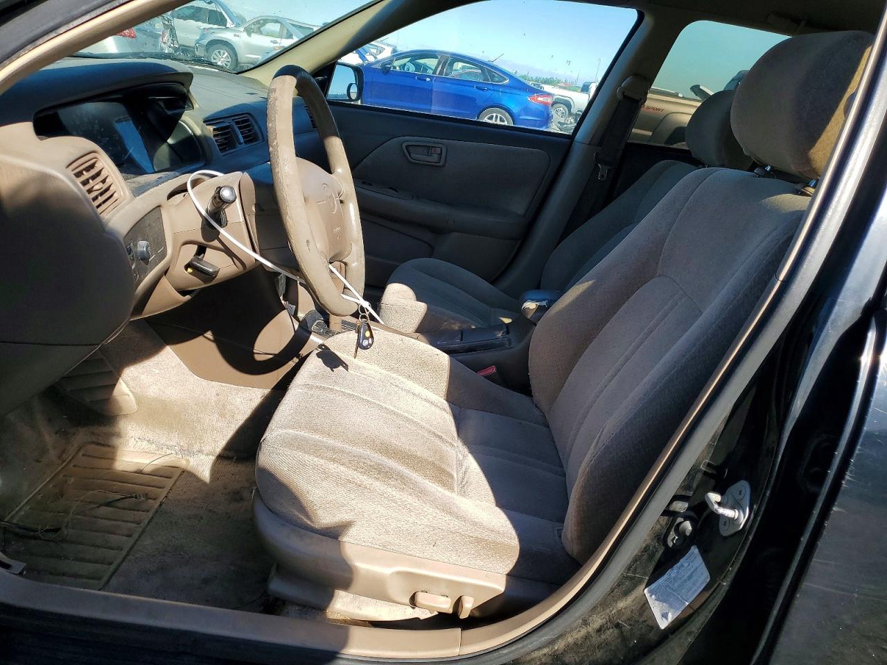 TOYOTA CAMRY 2000 — 8