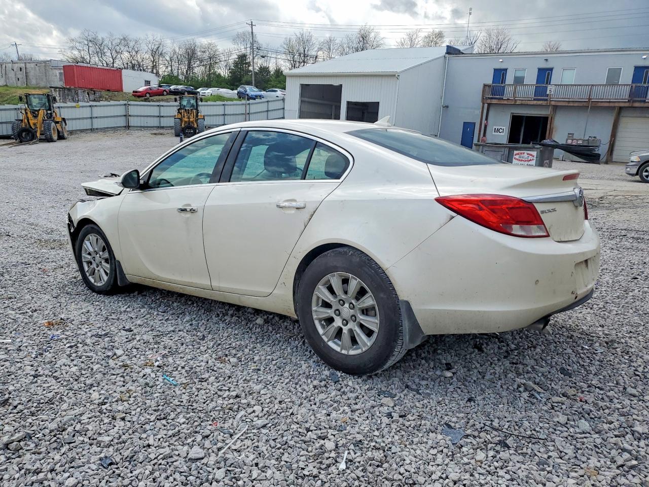 BUICK REGAL 2012 — 3