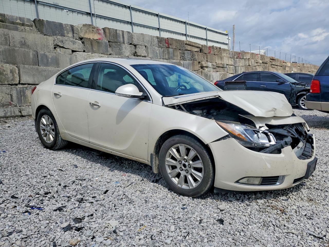 BUICK REGAL 2012 — 5