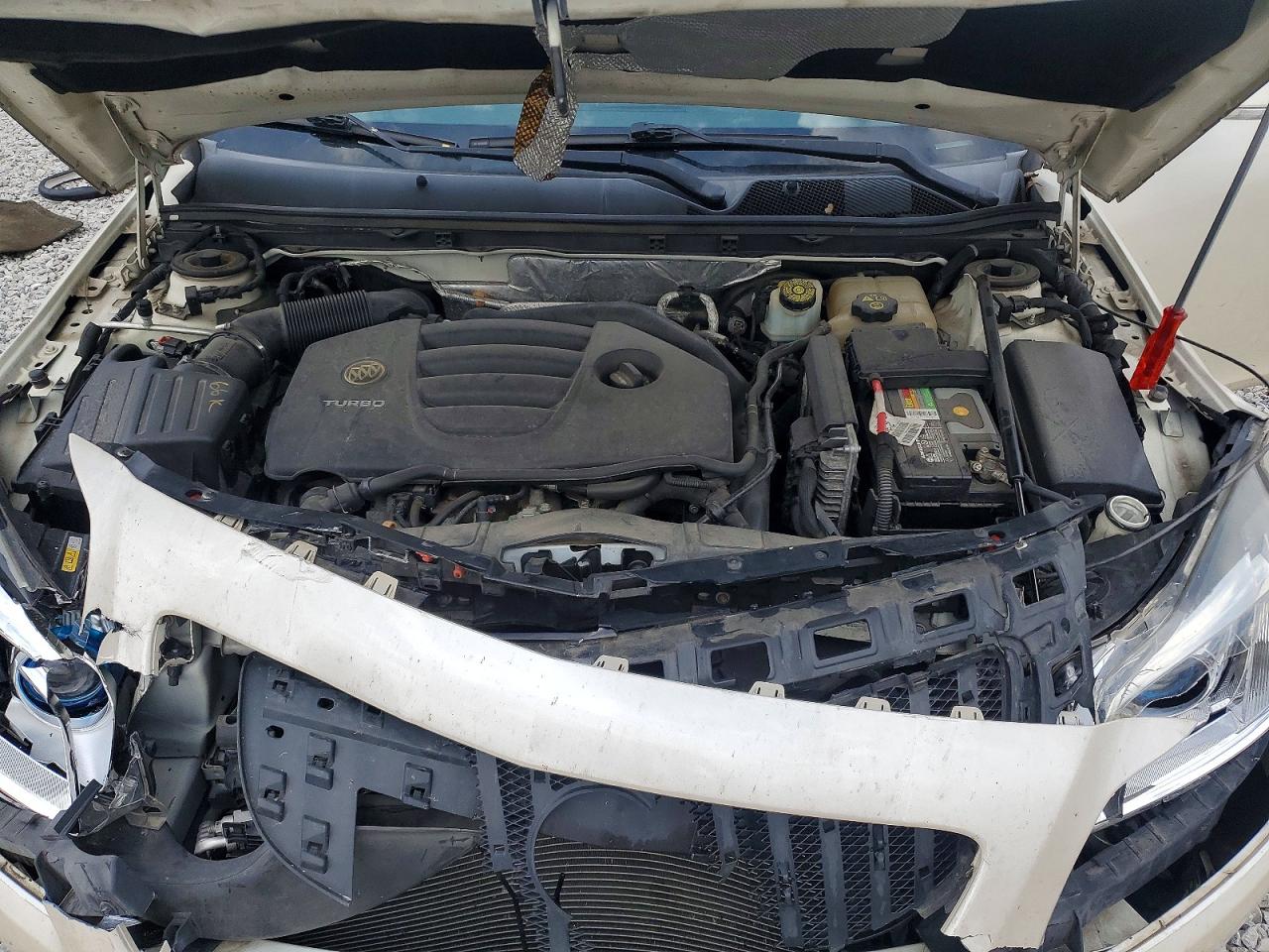 BUICK REGAL 2012 — 12