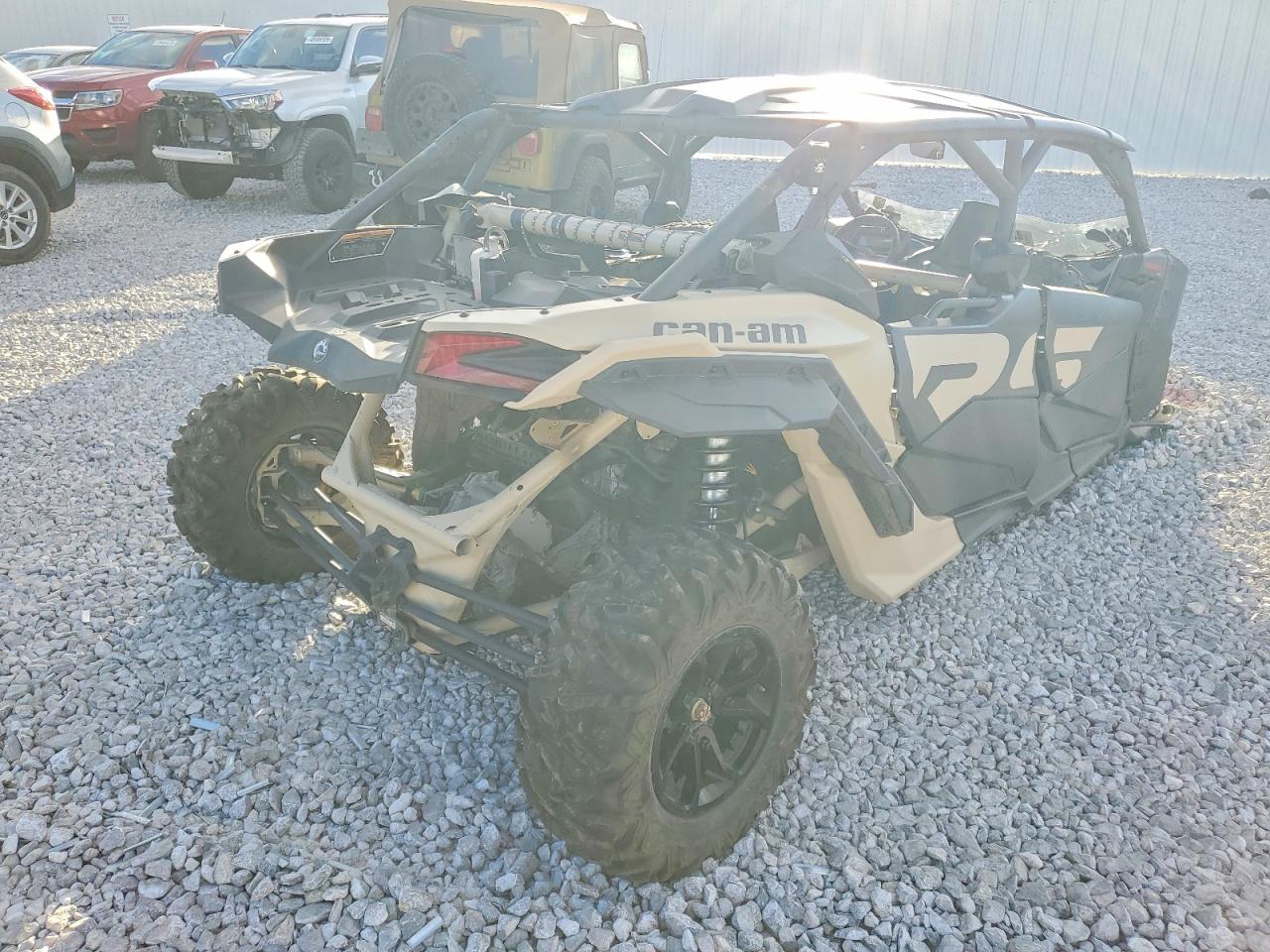 CAN-AM MAVERICK X3 2023 — 5