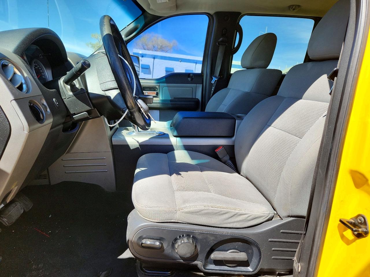 FORD F150 2004 — 8