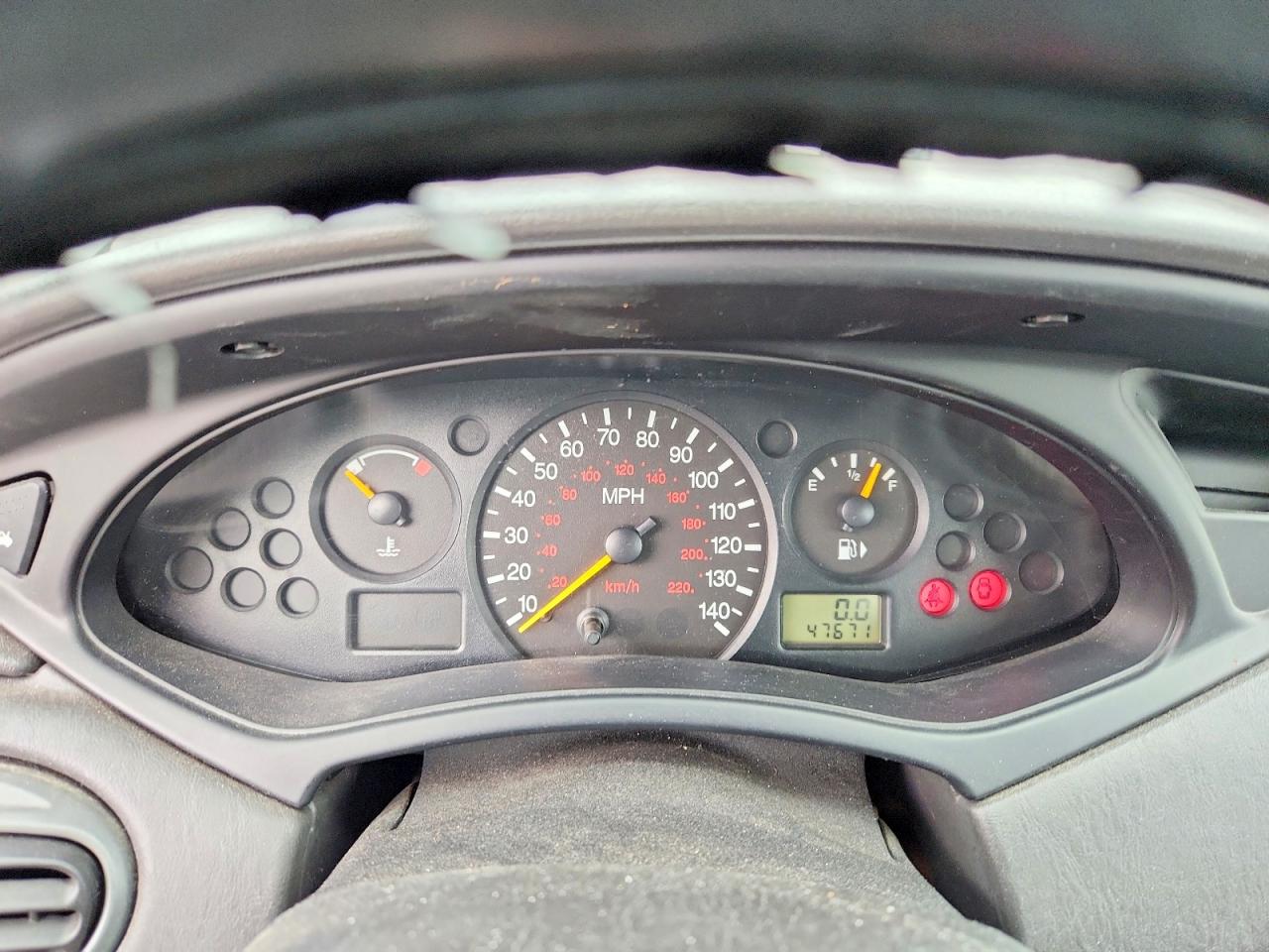 FORD FOCUS 2002 — 10