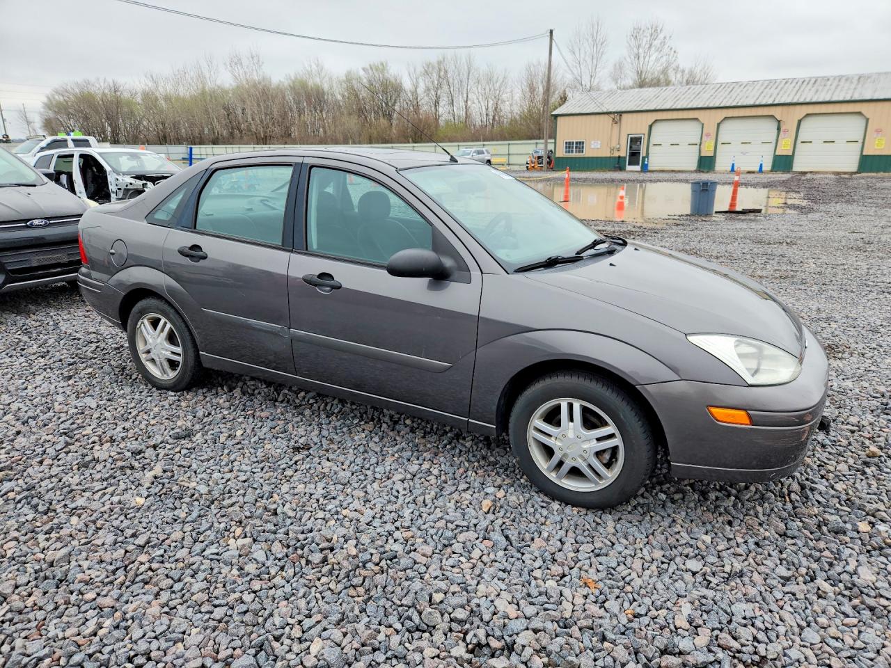 FORD FOCUS 2002 — 5