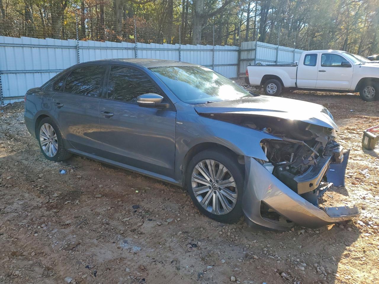 2014 VOLKSWAGEN PASSAT S