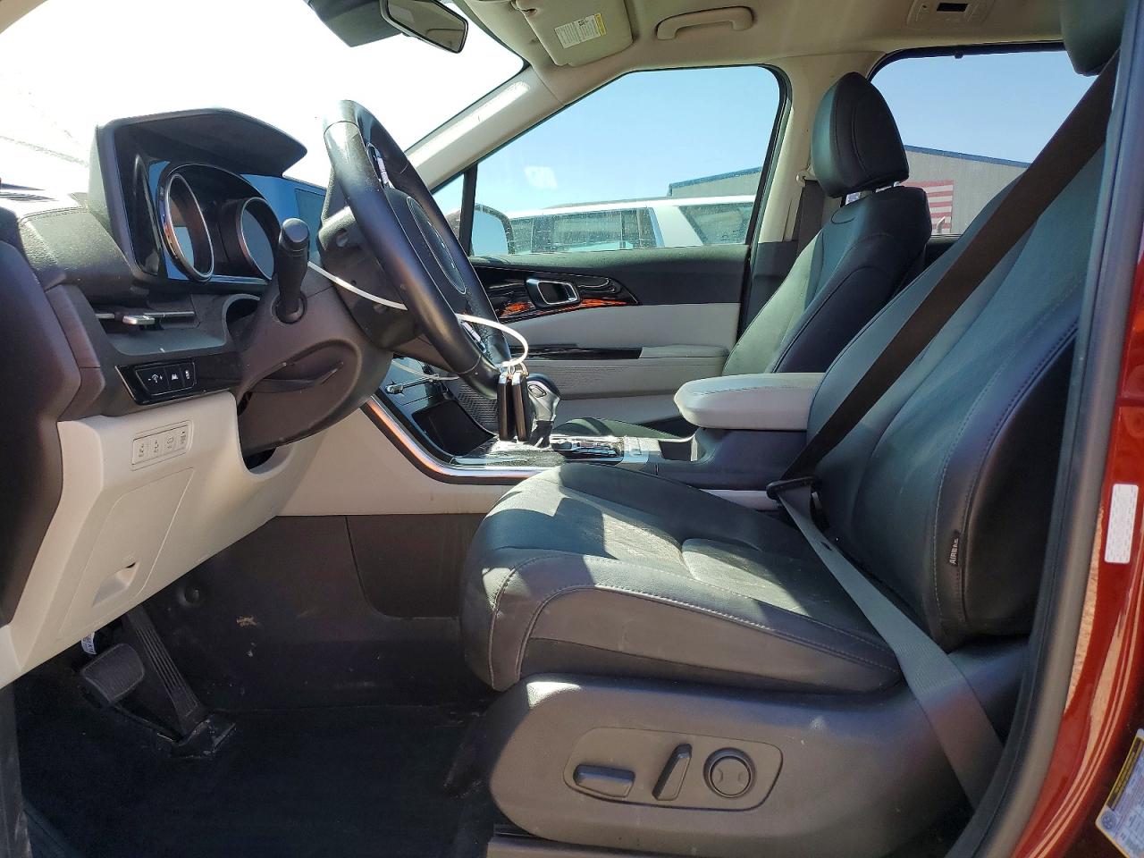 KIA CARNIVAL 2022 — 8