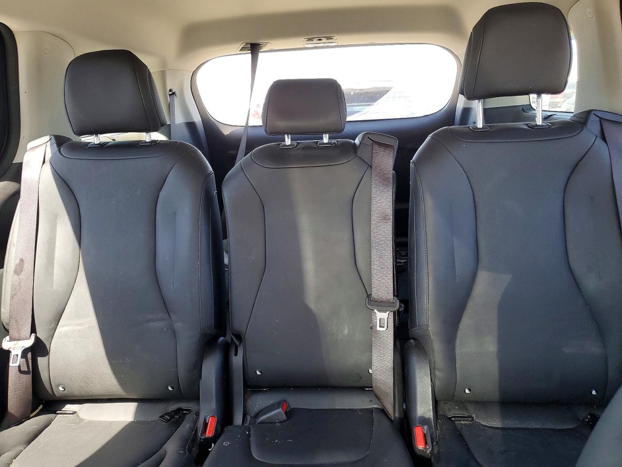 KIA CARNIVAL 2022 — 11