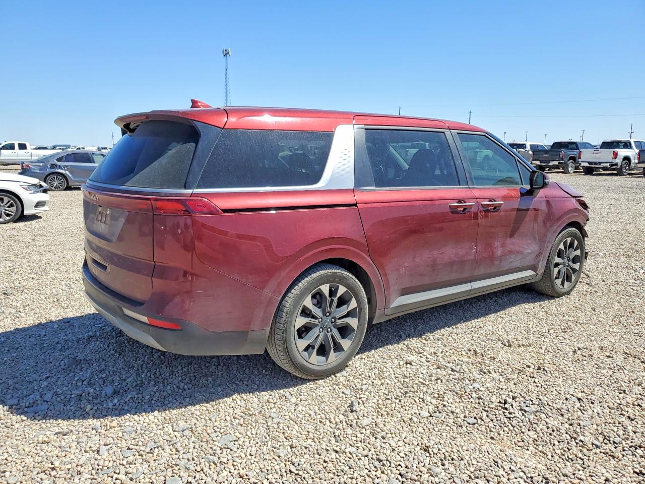 KIA CARNIVAL 2022 — 4