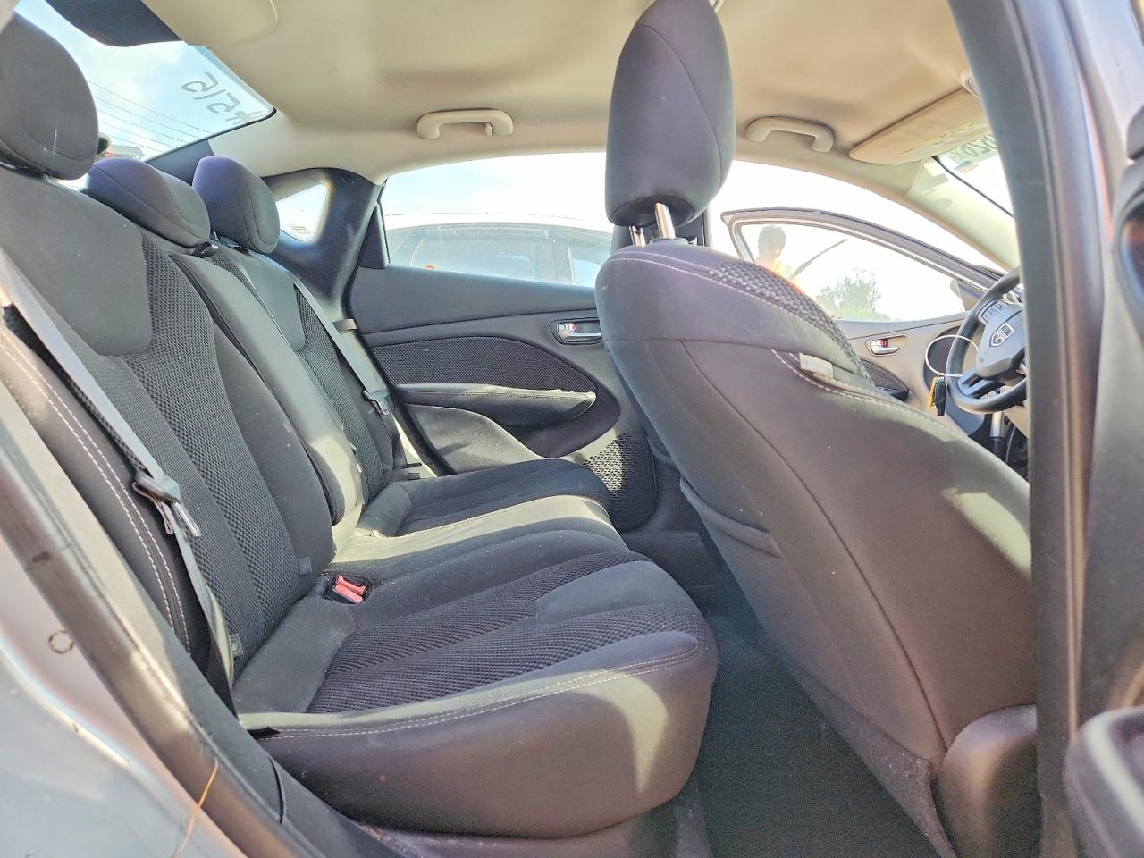 DODGE DART 2015 — 11