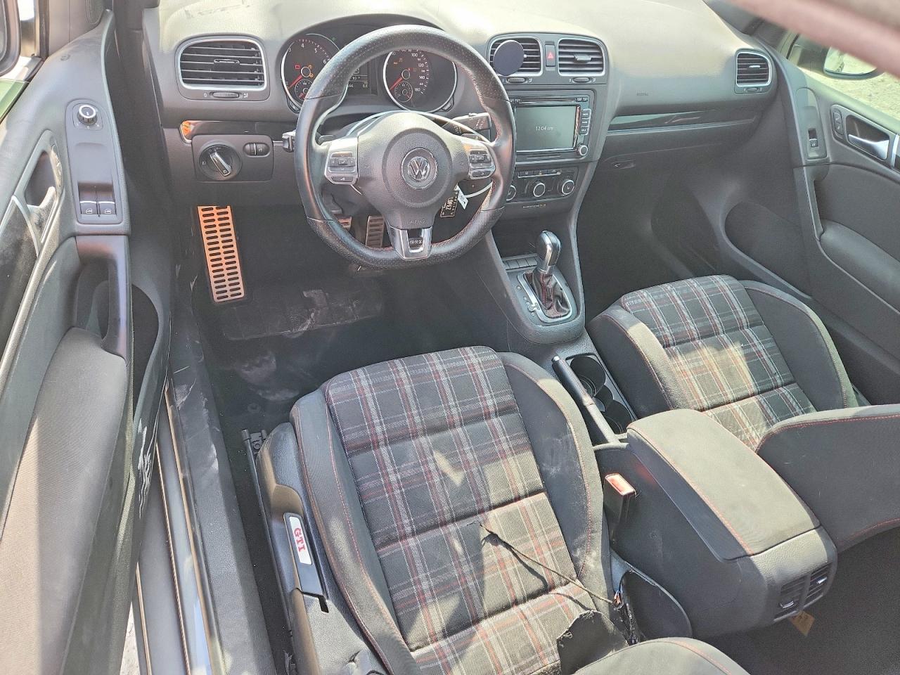 VOLKSWAGEN GTI 2012 — 9
