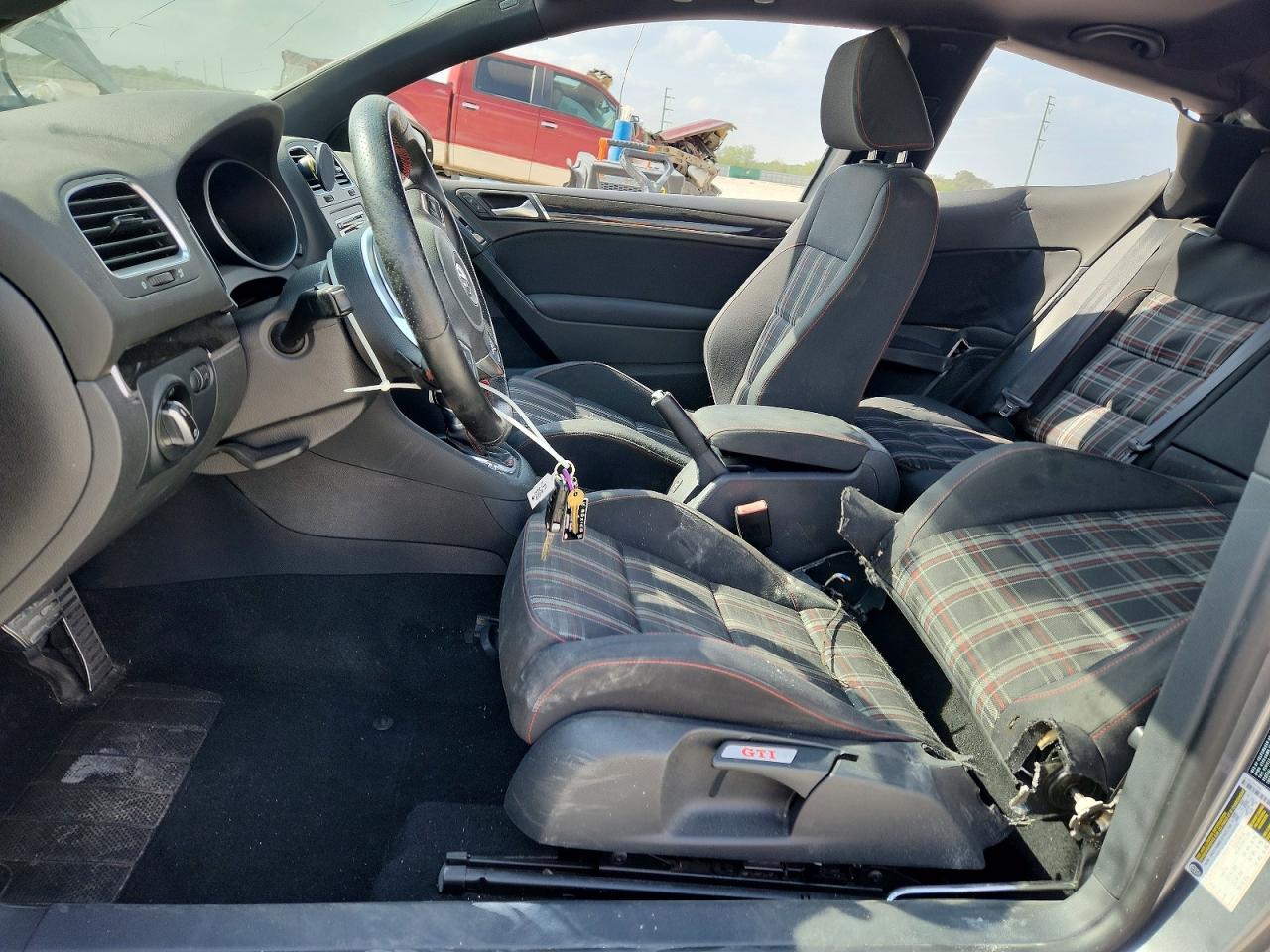 VOLKSWAGEN GTI 2012 — 8
