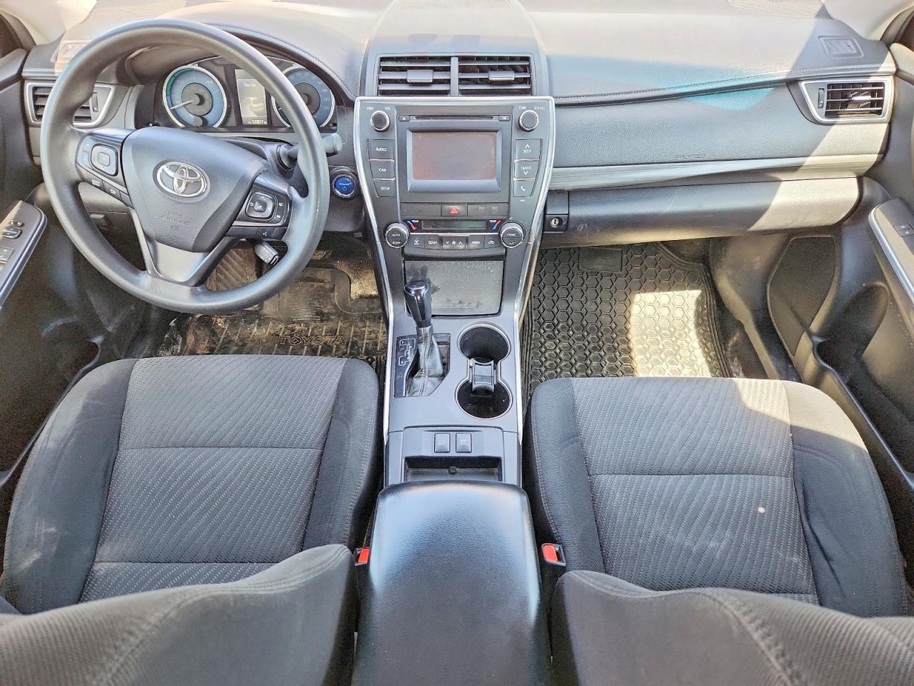 TOYOTA CAMRY HYBRID 2017 — 9