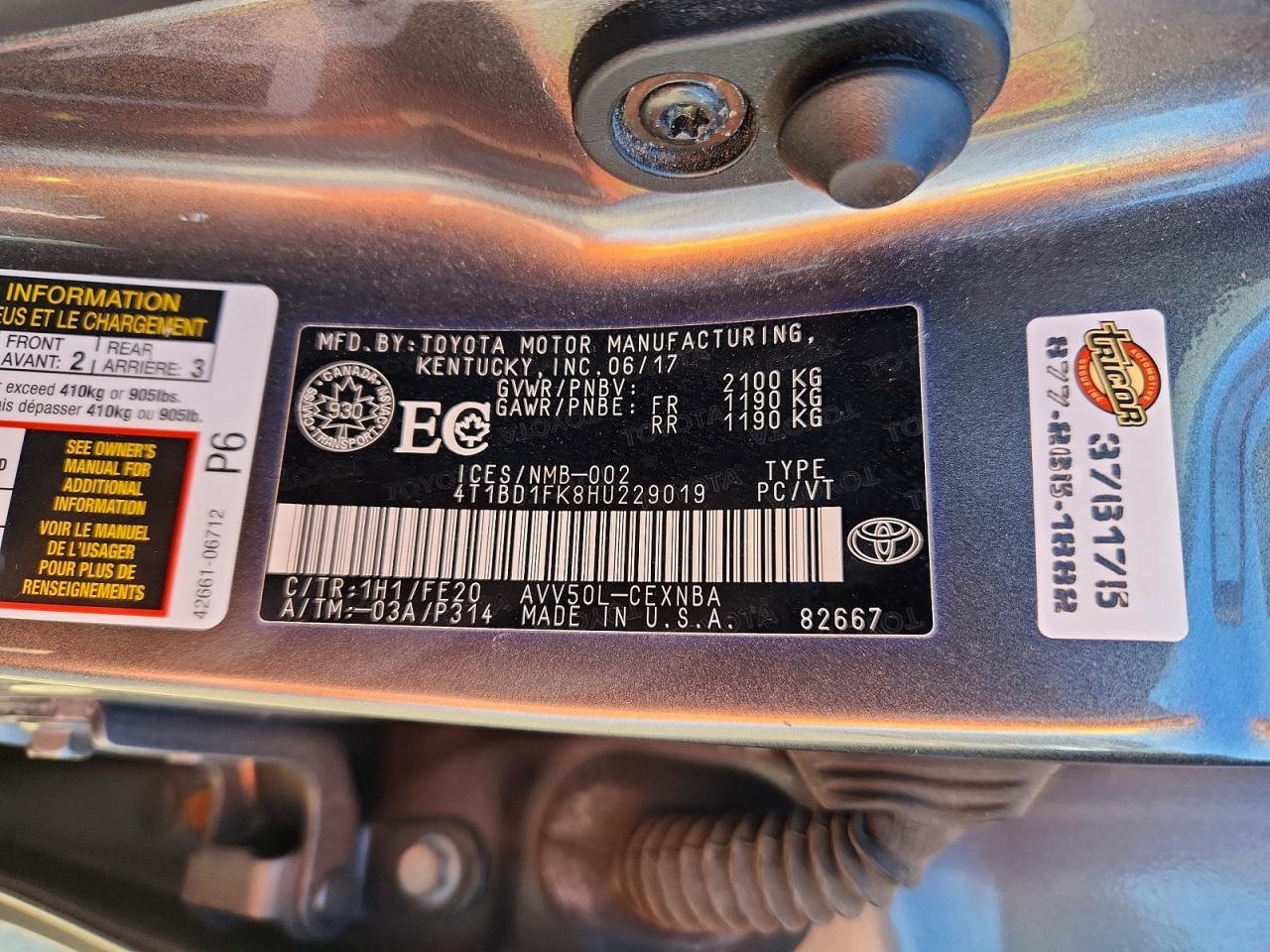 TOYOTA CAMRY HYBRID 2017 — 13