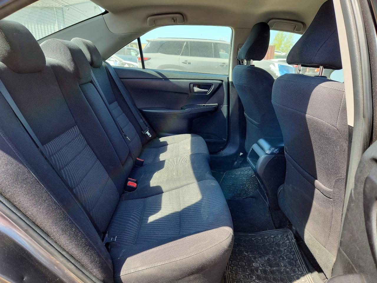 TOYOTA CAMRY HYBRID 2017 — 11