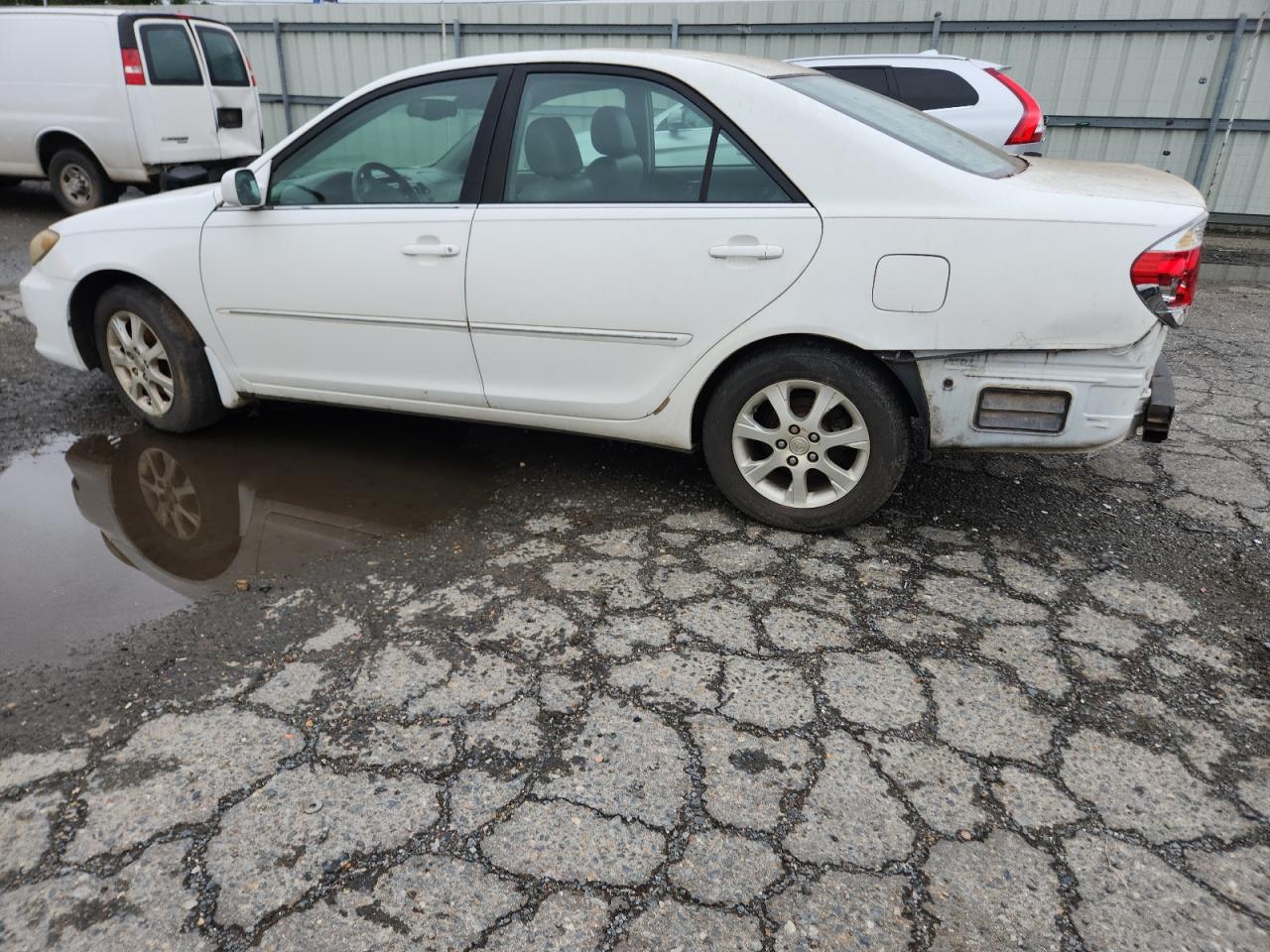 TOYOTA CAMRY 2005 — 3