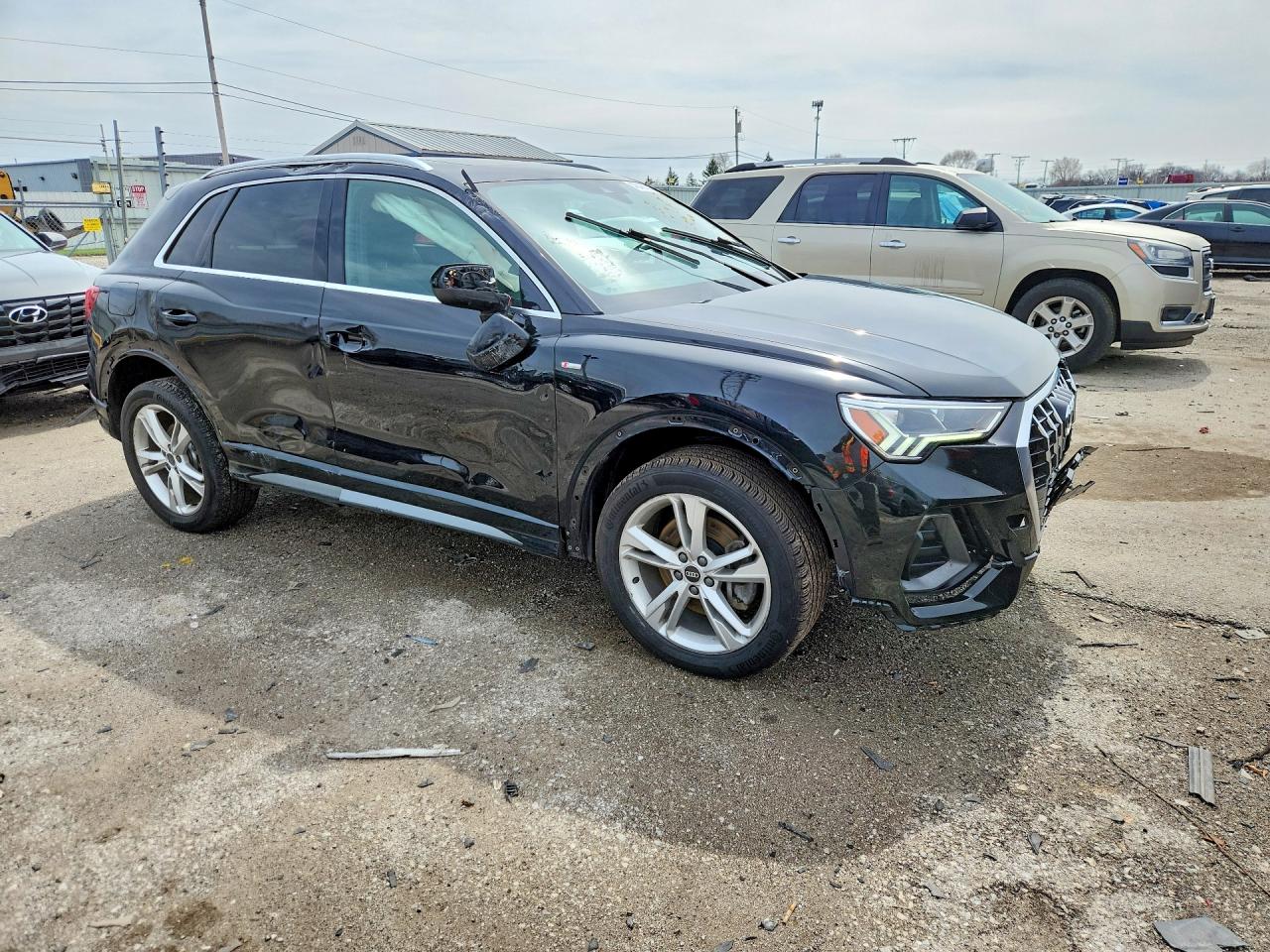 AUDI Q3 2021 — 5