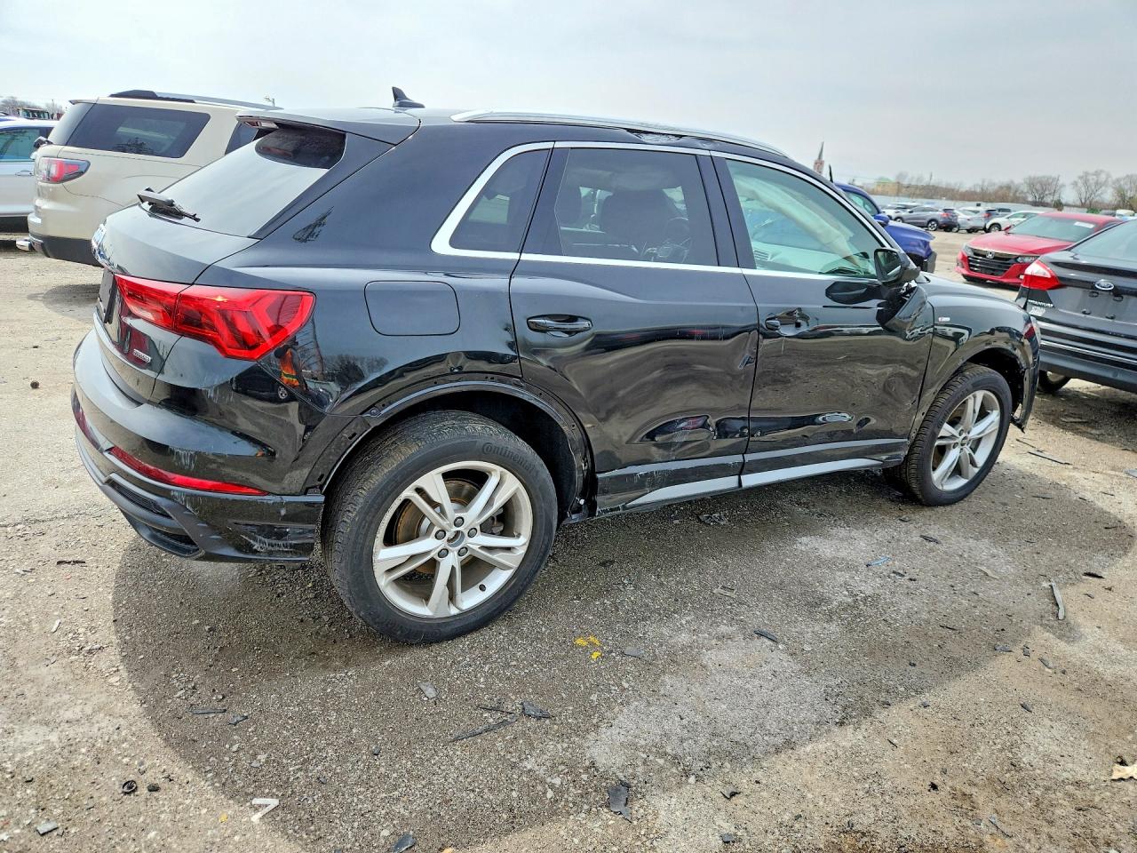 AUDI Q3 2021 — 4