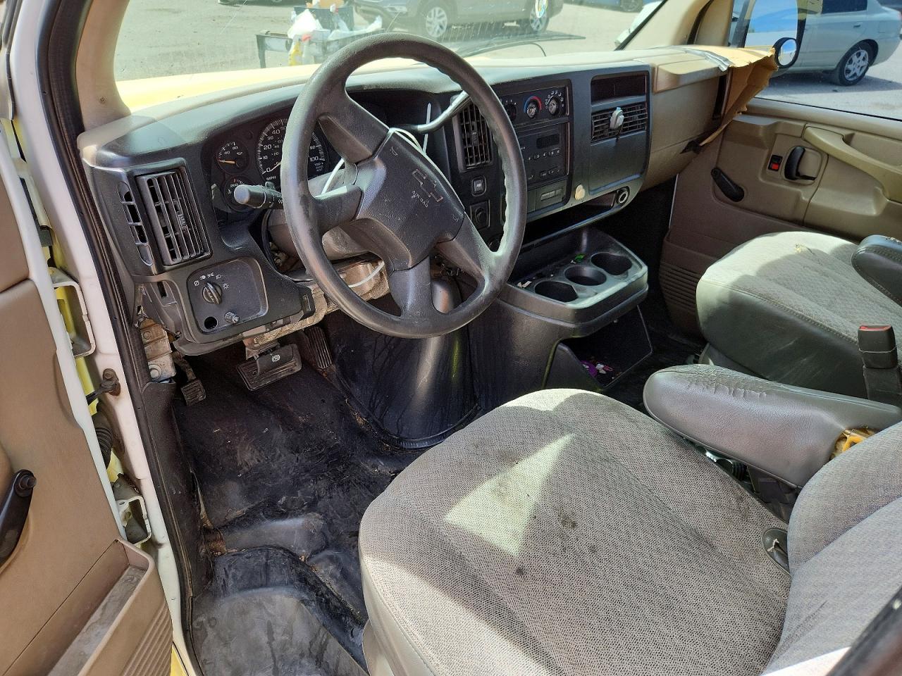 CHEVROLET EXPRESS G1500 2006 — 9
