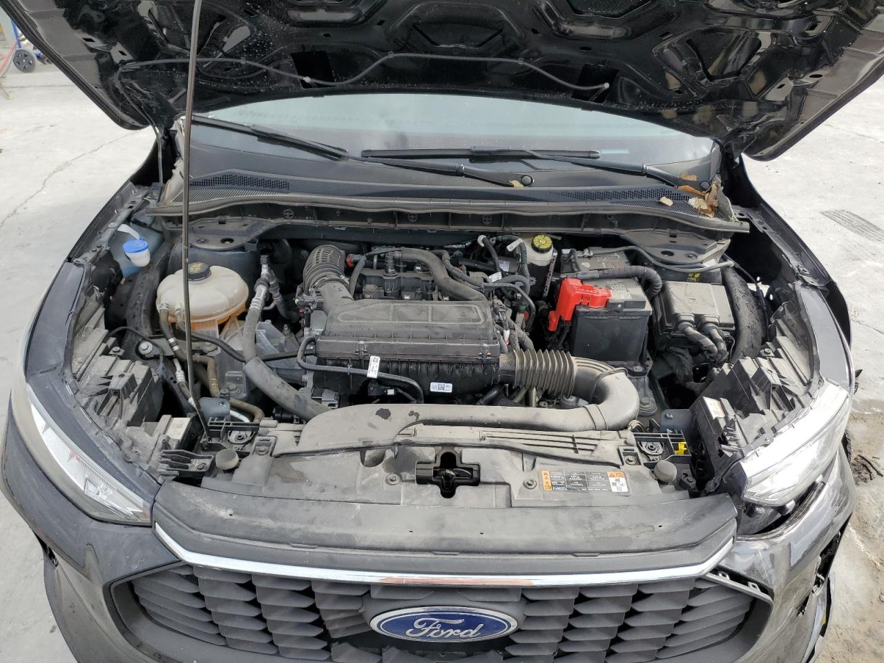 FORD ESCAPE 2023 — 12