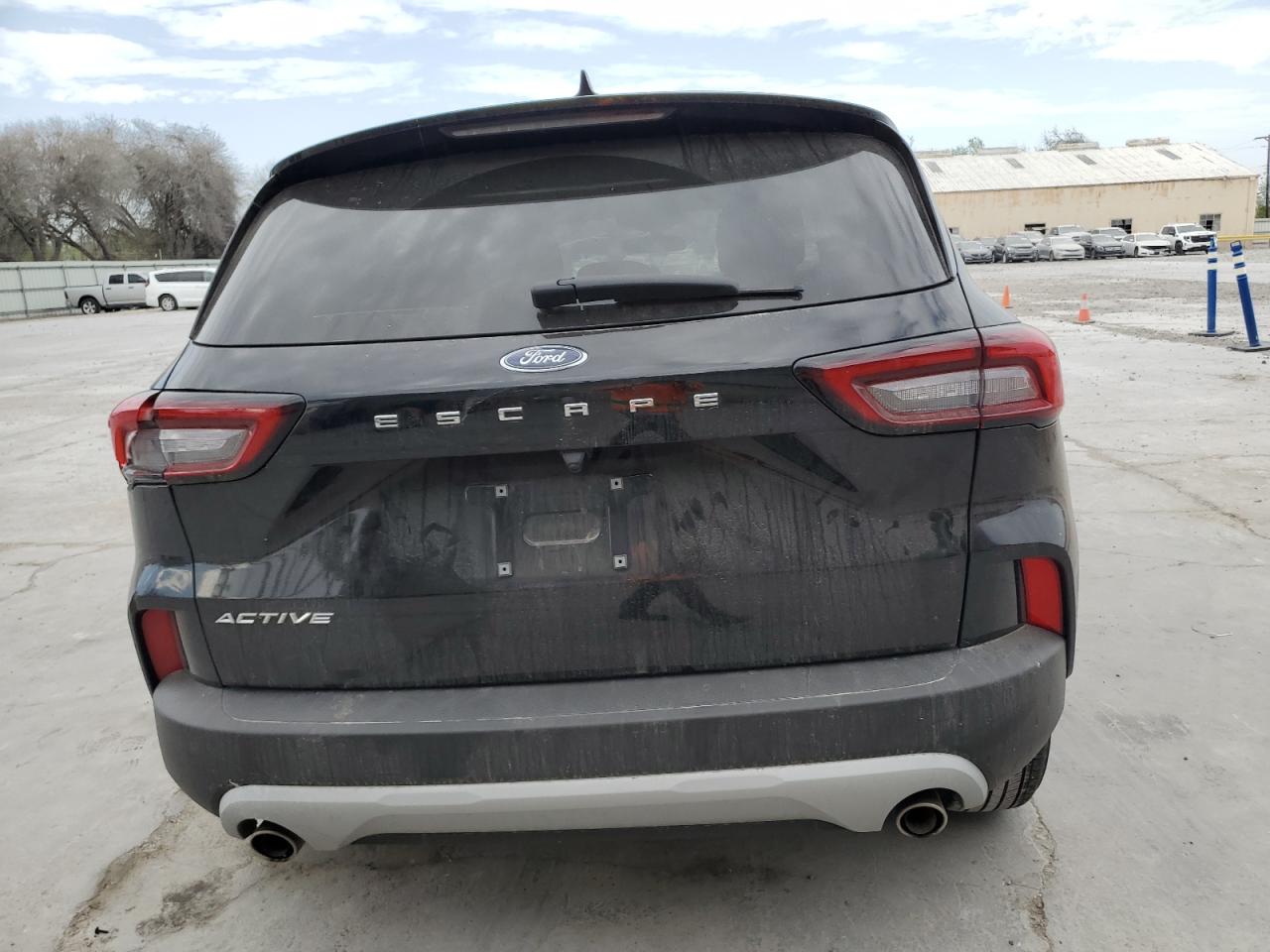 FORD ESCAPE 2023 — 7