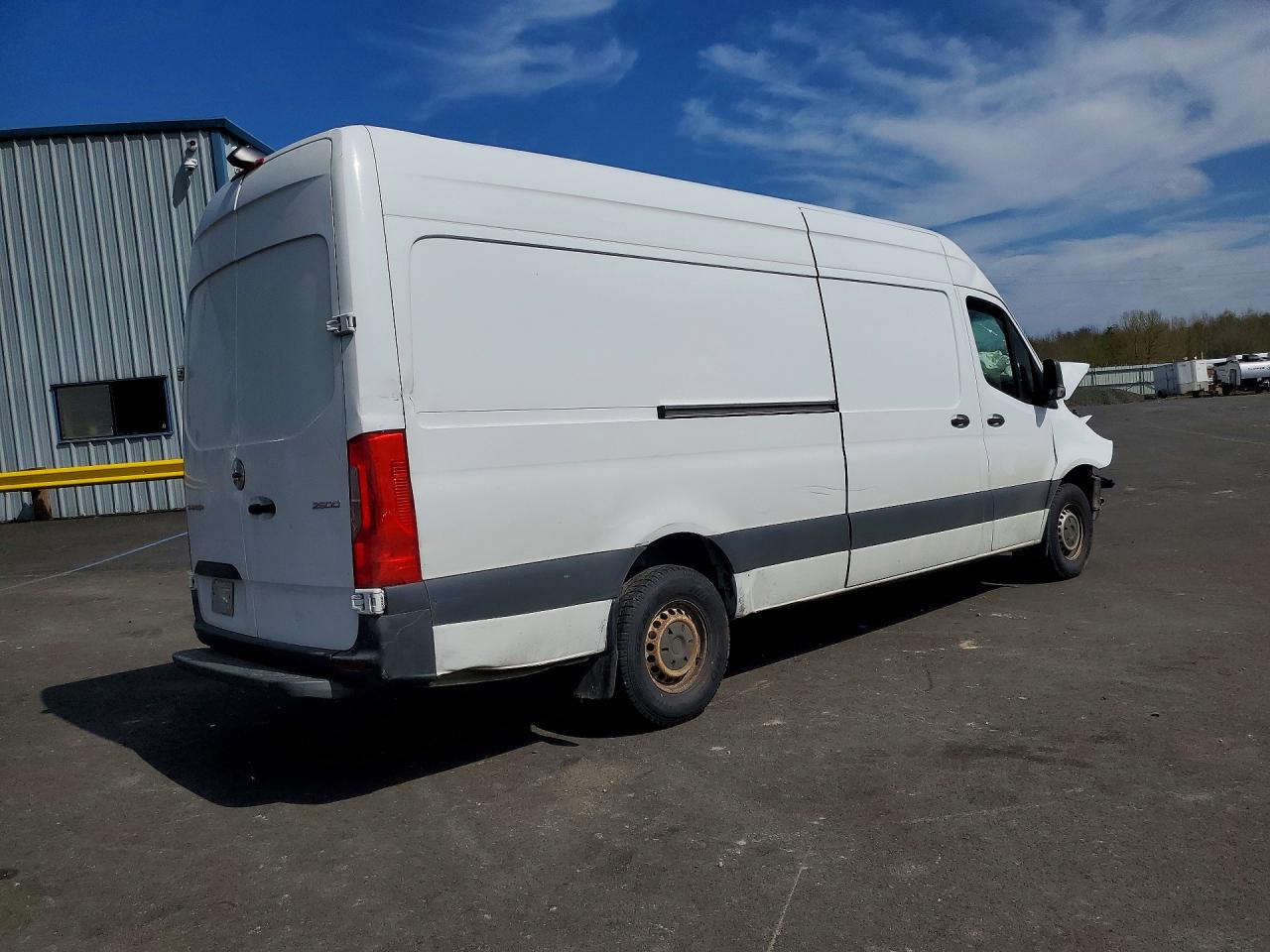 FREIGHTLINER SPRINTER 2019 — 4