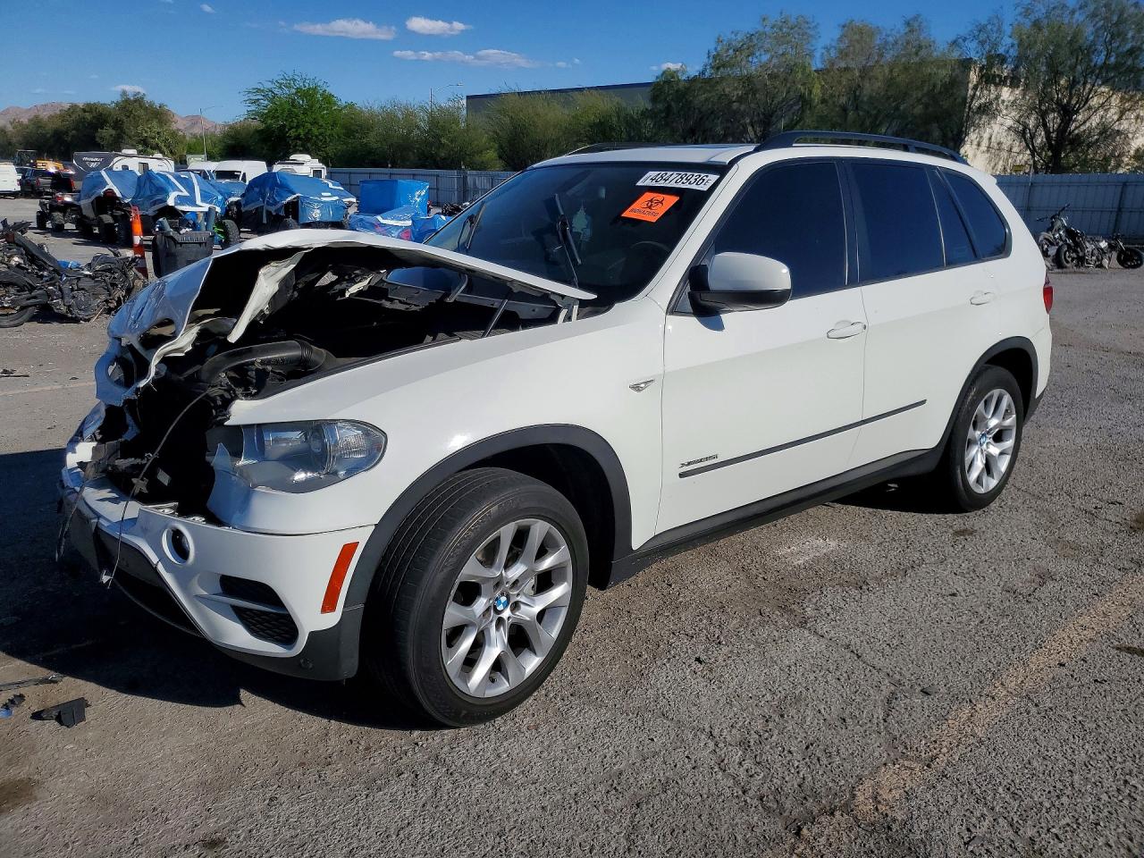 BMW X5 2012 — 2