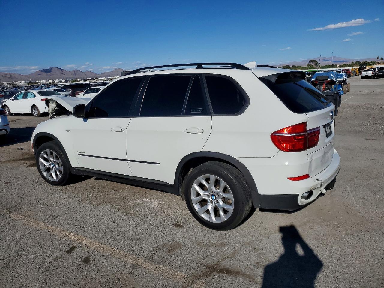 BMW X5 2012 — 3