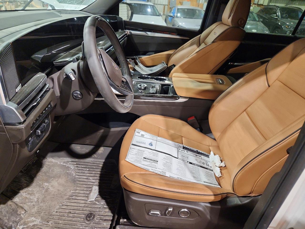 CADILLAC ESCALADE 2027 — 8