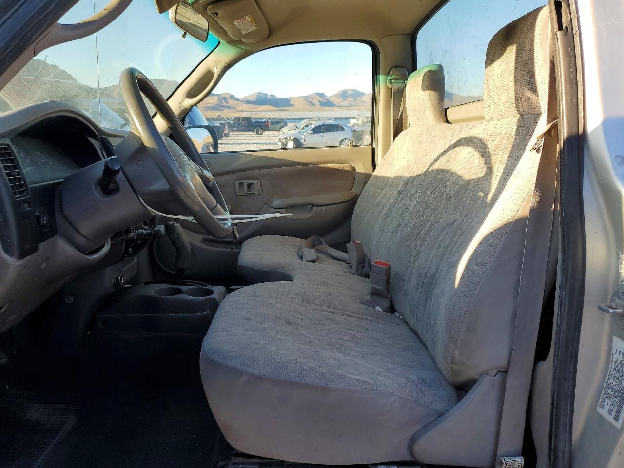 TOYOTA TACOMA 2003 — 8