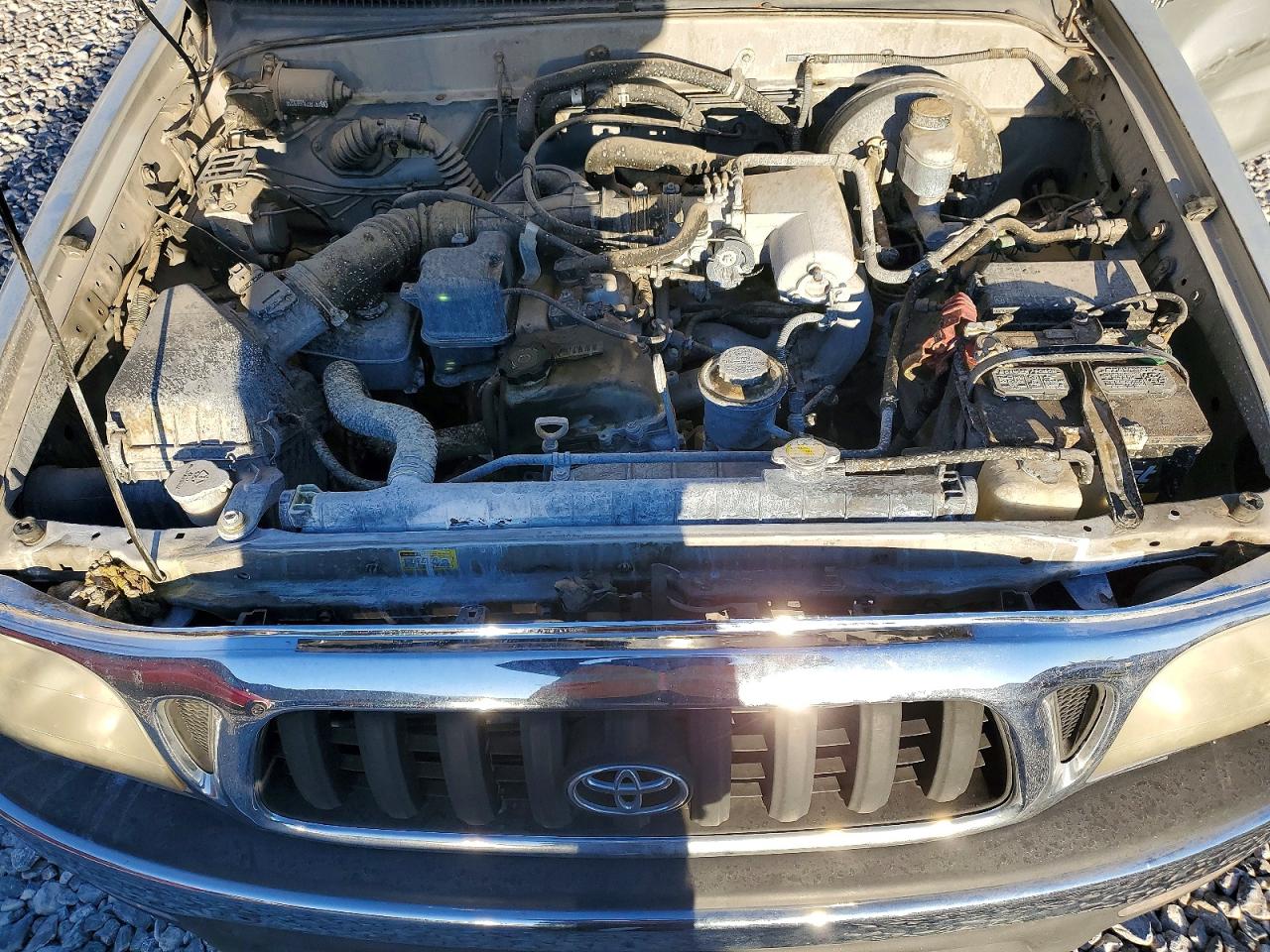 TOYOTA TACOMA 2003 — 12