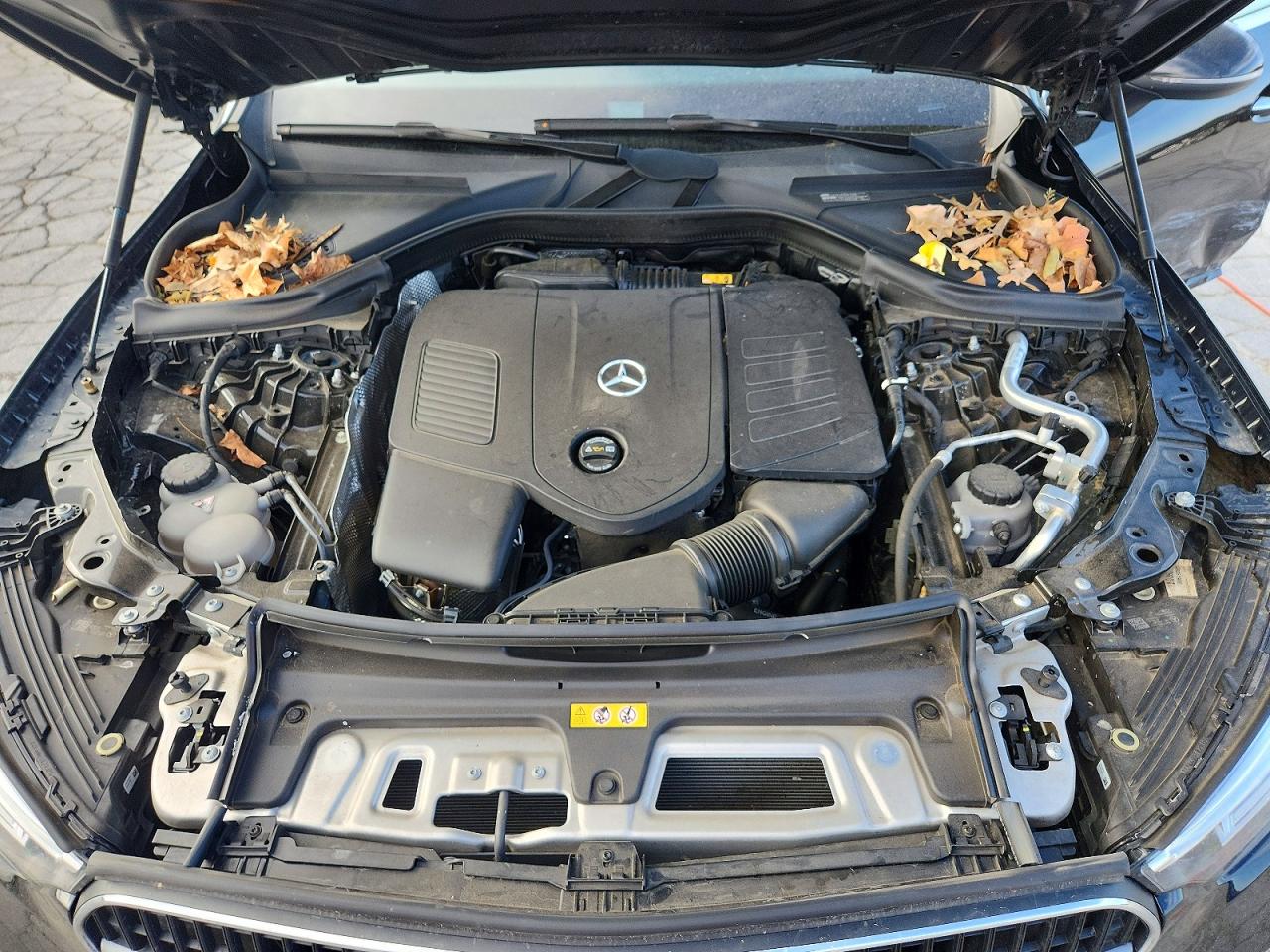 MERCEDES-BENZ GLC 2023 — 13