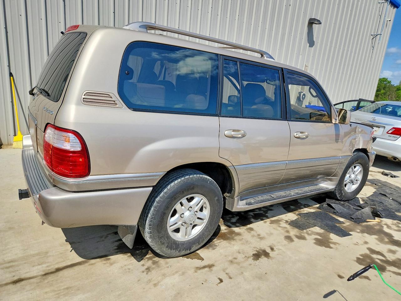 LEXUS LX 470 2000 — 4