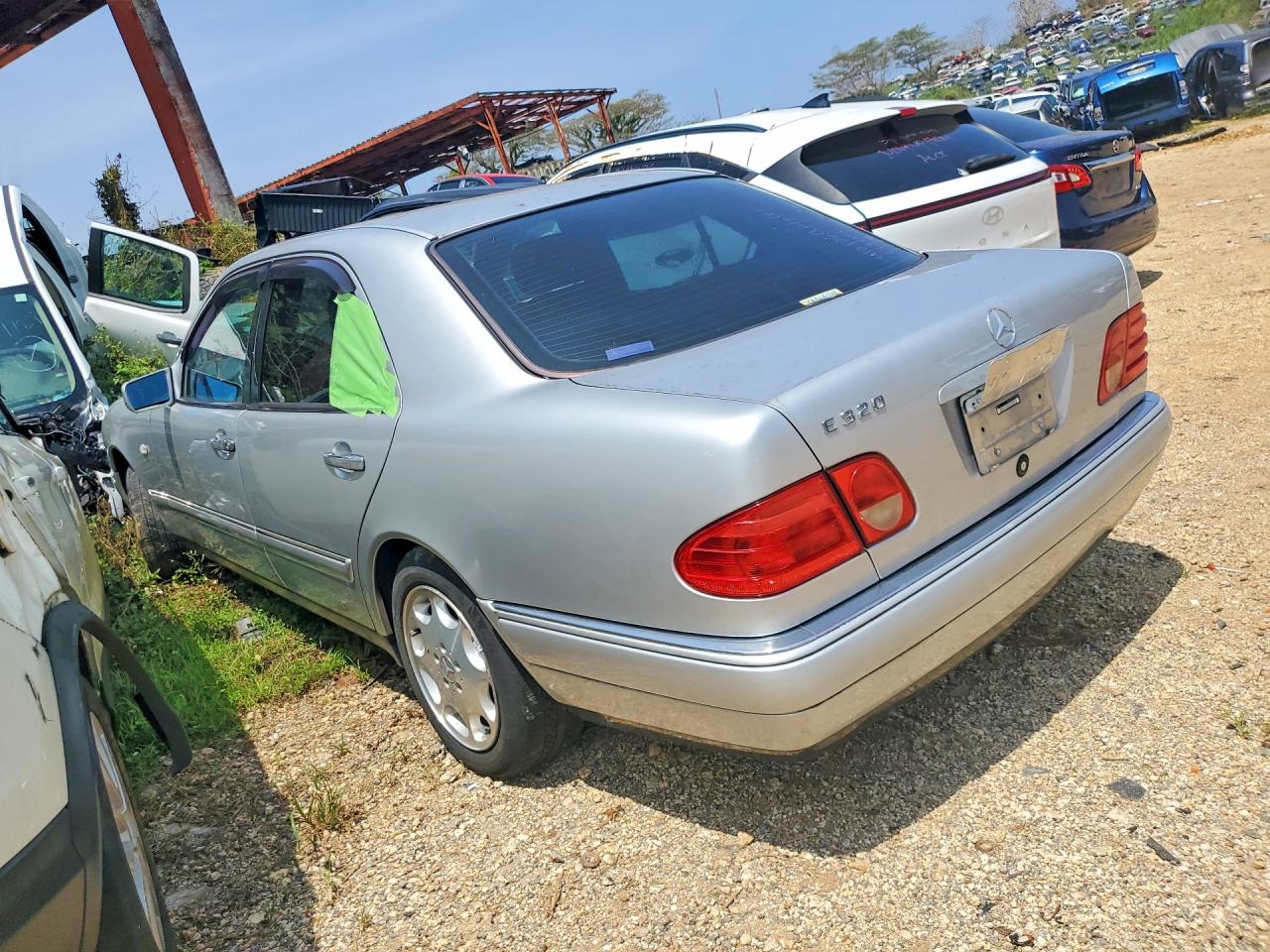 MERCEDES BENZ E-CLASS E320 1996 — 3