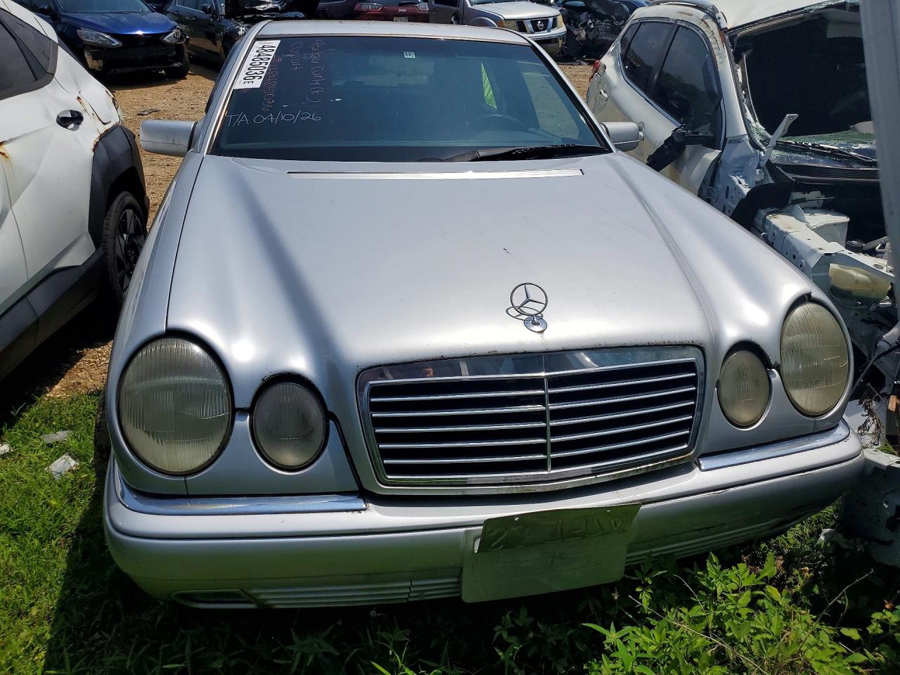 MERCEDES BENZ E-CLASS E320 1996 — 6