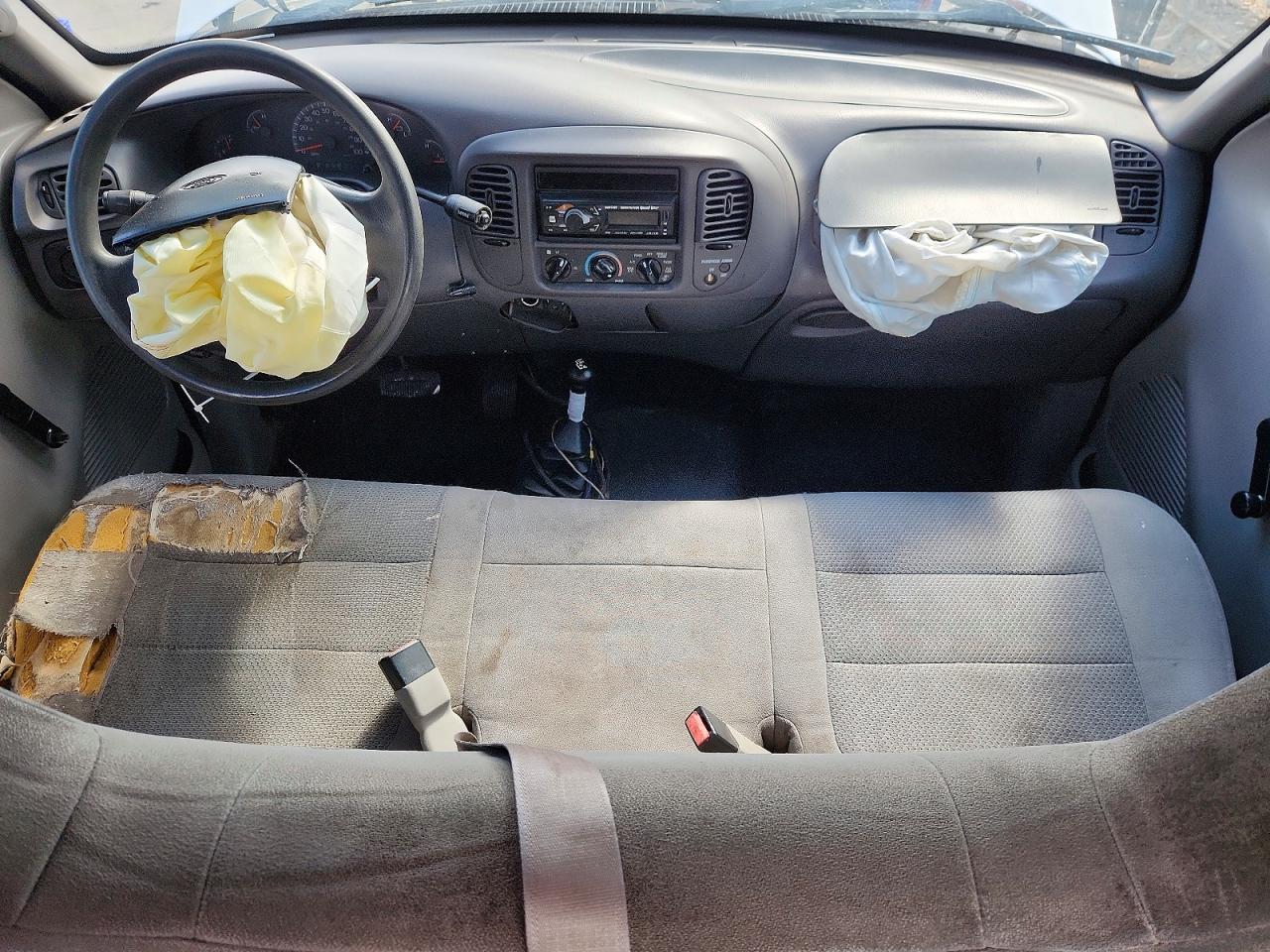 FORD F150 2001 — 9