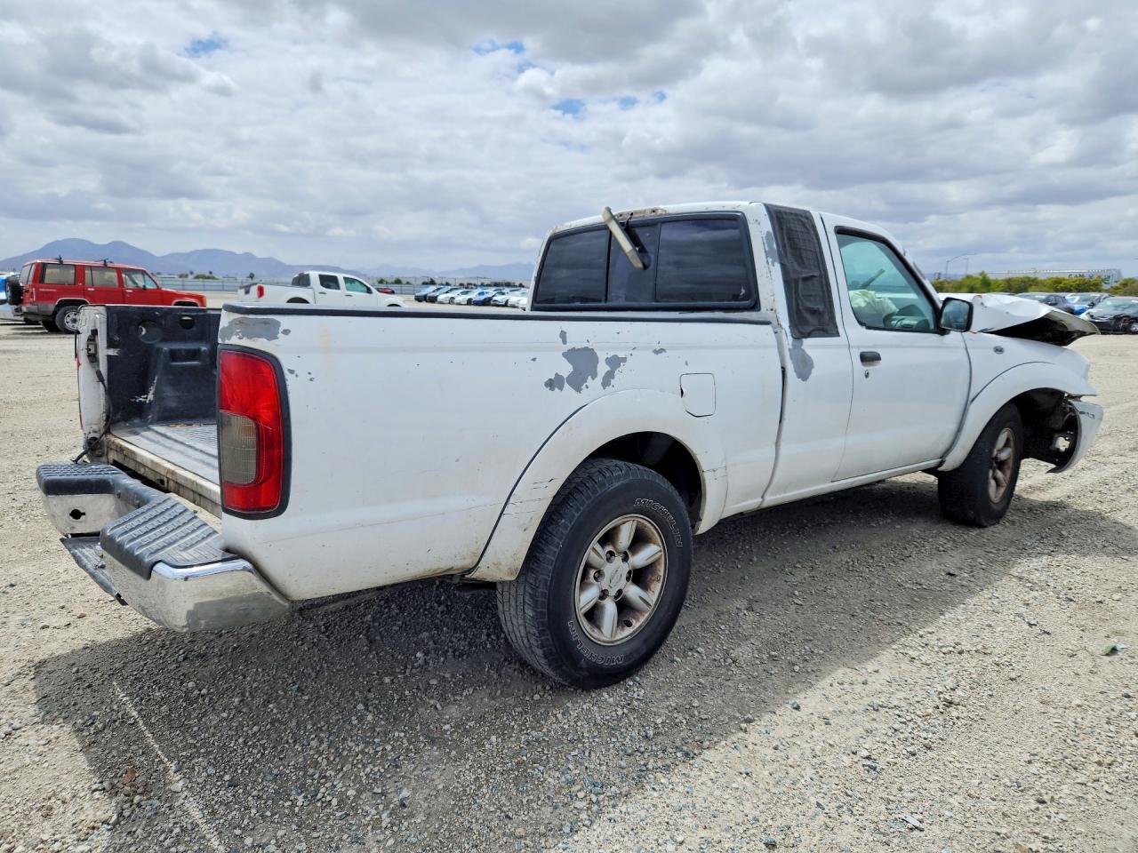 NISSAN FRONTIER 2001 — 4