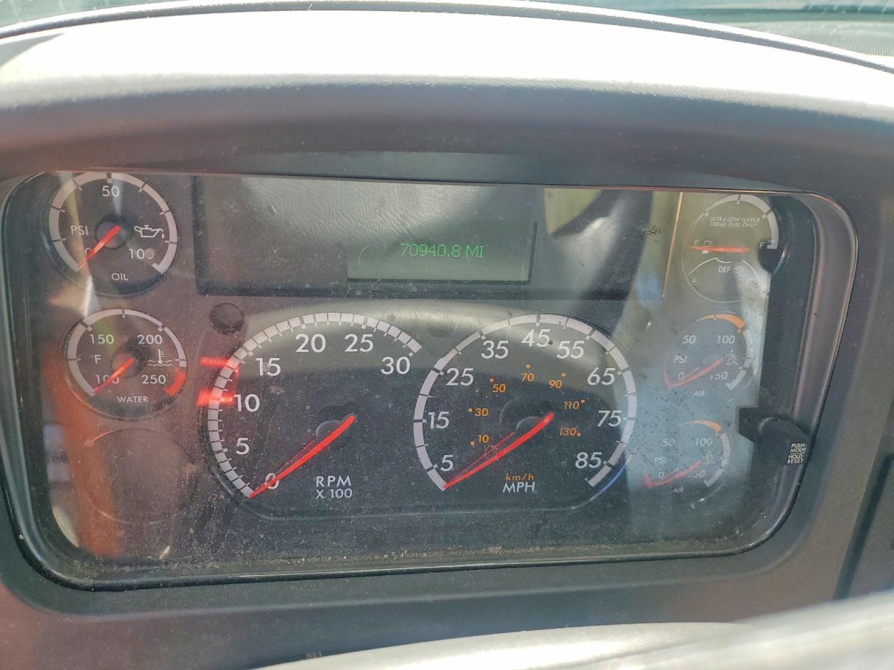 FREIGHTLINER M2 2019 — 9