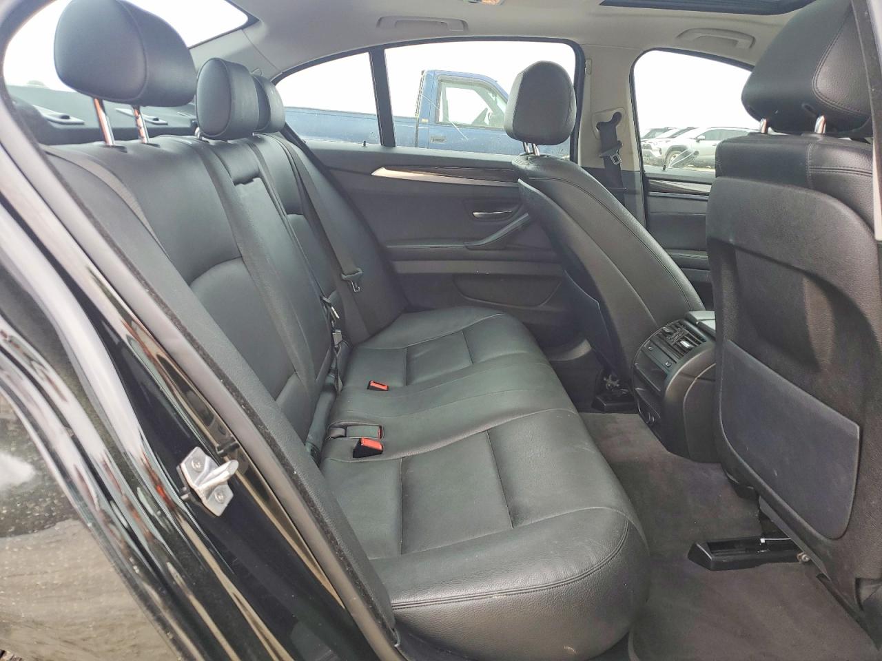 BMW 528 2015 — 11
