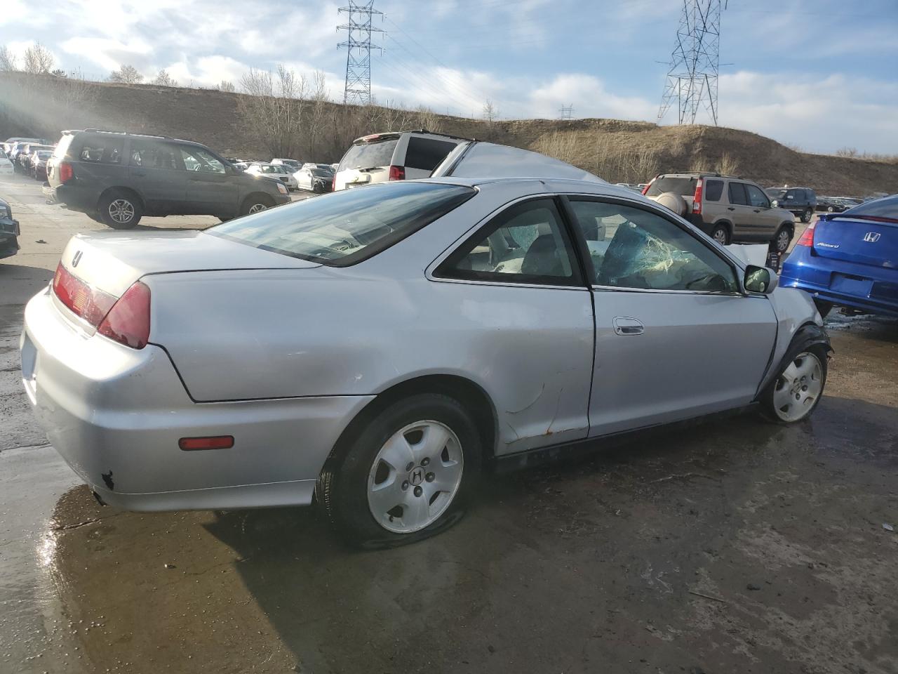 HONDA ACCORD 2001 — 4