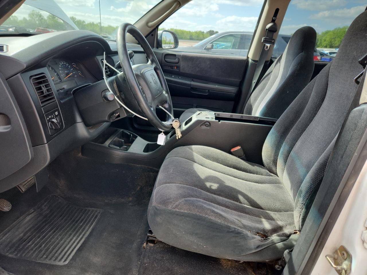 DODGE DAKOTA 2001 — 8