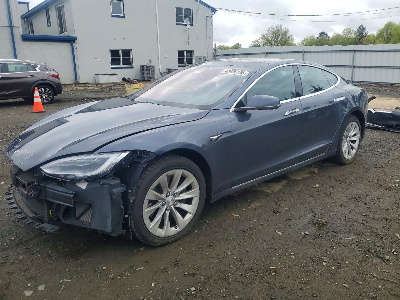 TESLA MODEL S 2017 — 2
