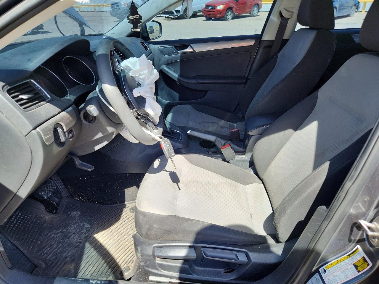 VOLKSWAGEN JETTA 2018 — 8