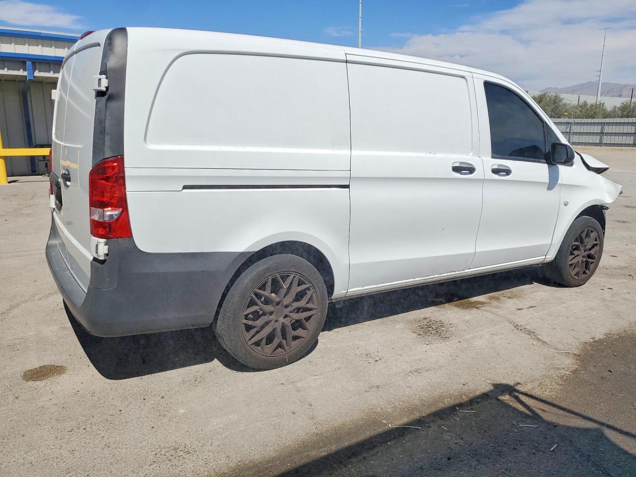 MERCEDES BENZ METRIS 2020 — 4