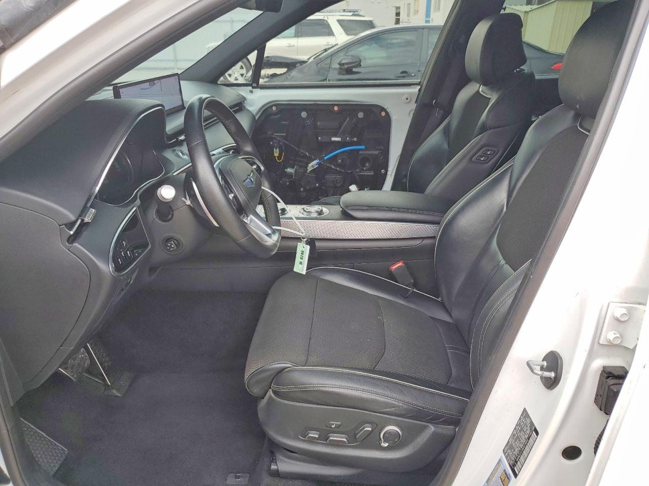 GENESIS GV70 2022 — 8
