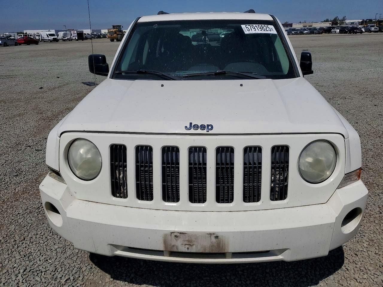 JEEP PATRIOT 2010 — 6