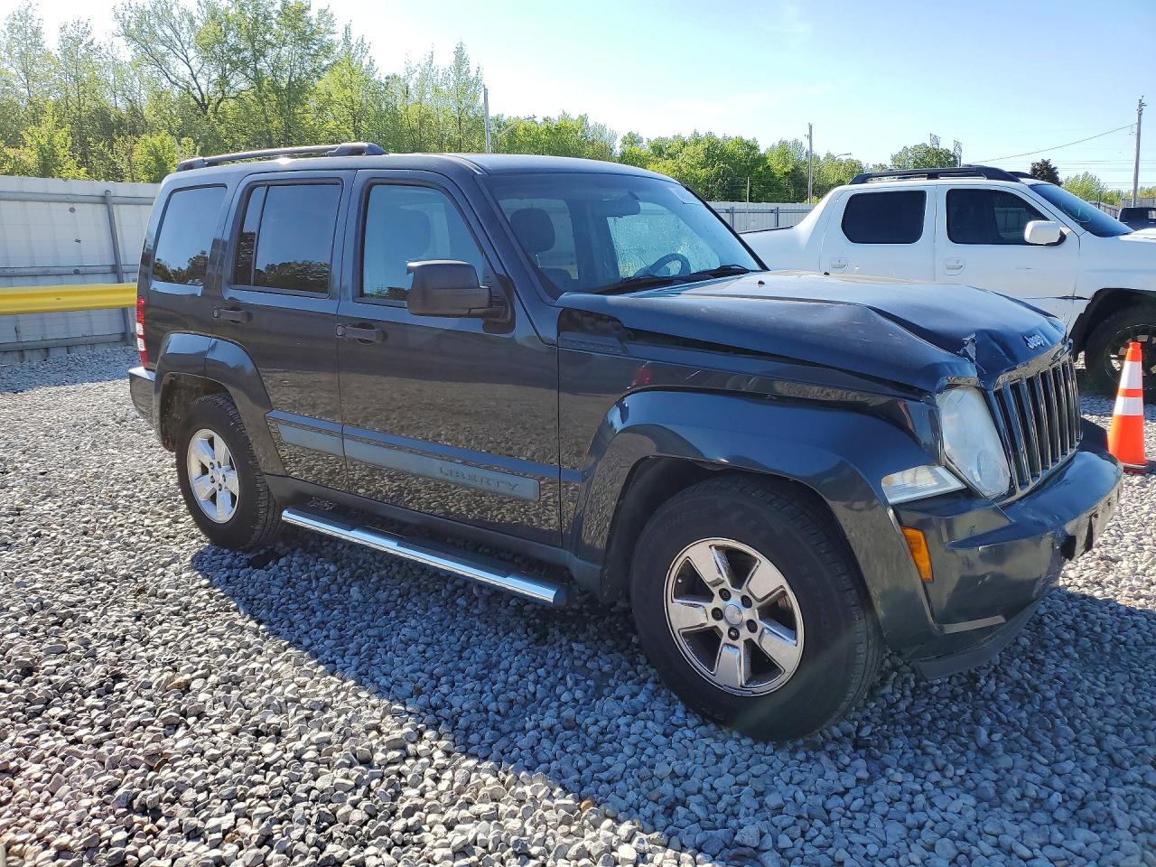 JEEP LIBERTY 2010 — 5